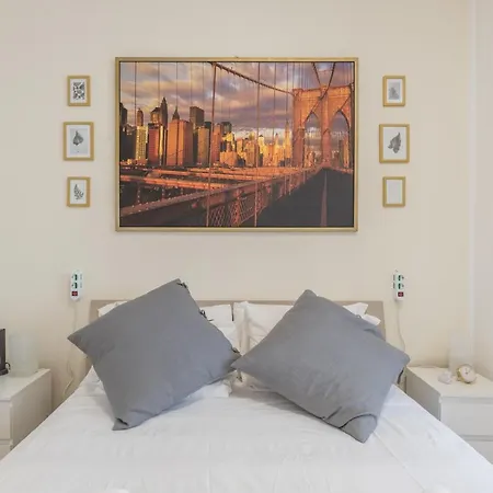 Cinecitta Gem Flat With Veranda Appartement