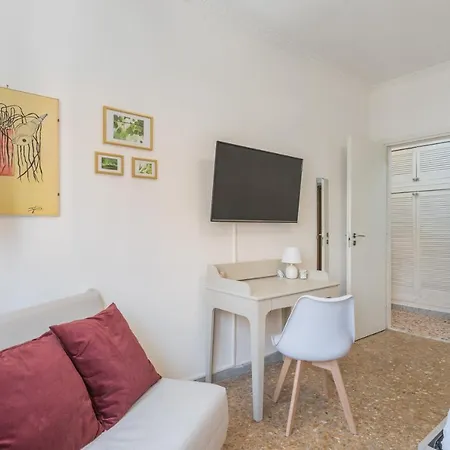 Cinecitta Gem Flat With Veranda Apartman Róma